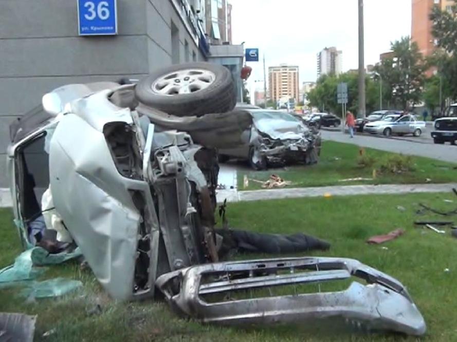 Пьяный водитель во время погони устроил смертельное ДТП